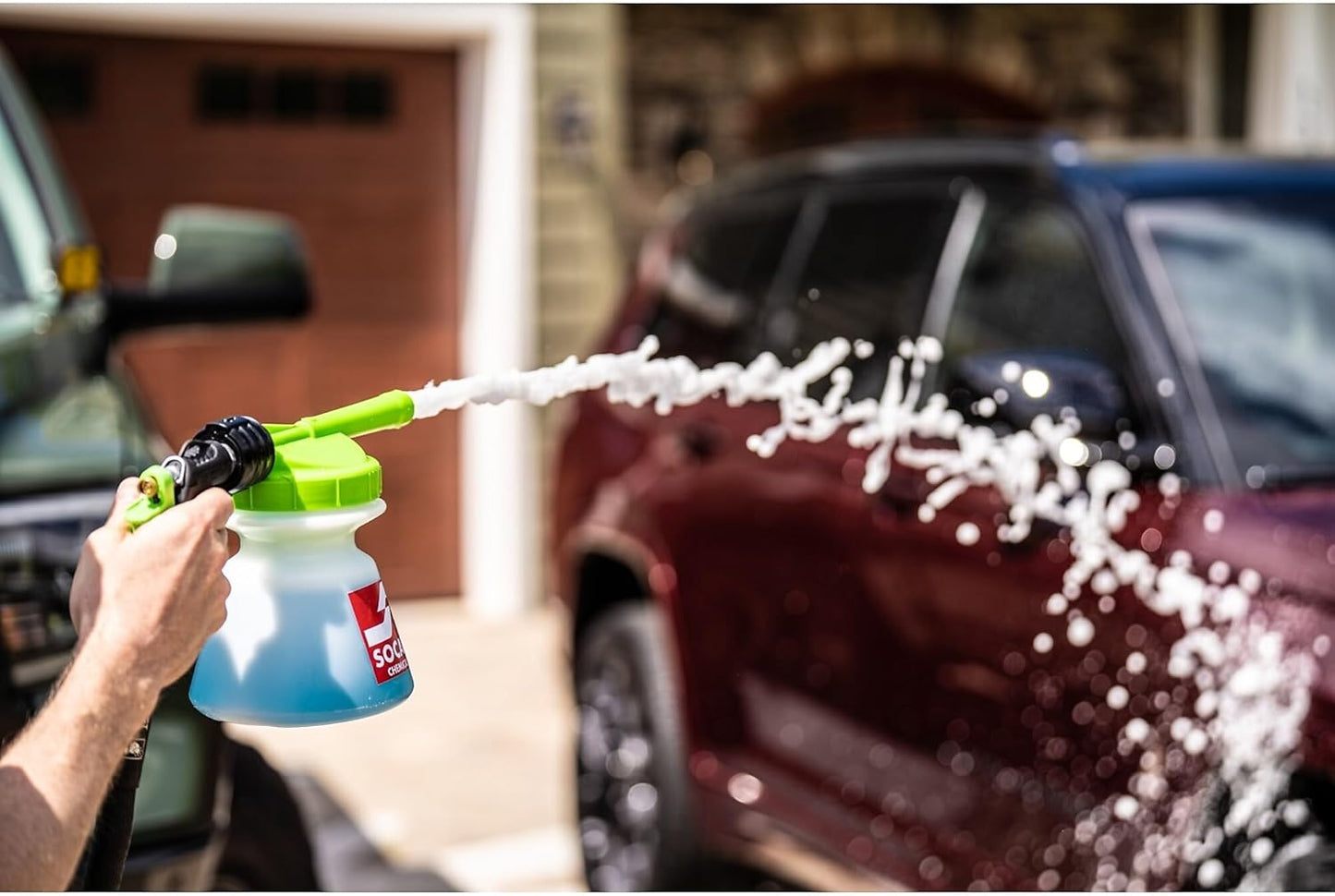 SOCAR Wash N Wax Car Wash Soap - pH Neutral, Carnauba Wax, 4 Gal., Model# SCO-WNW-4