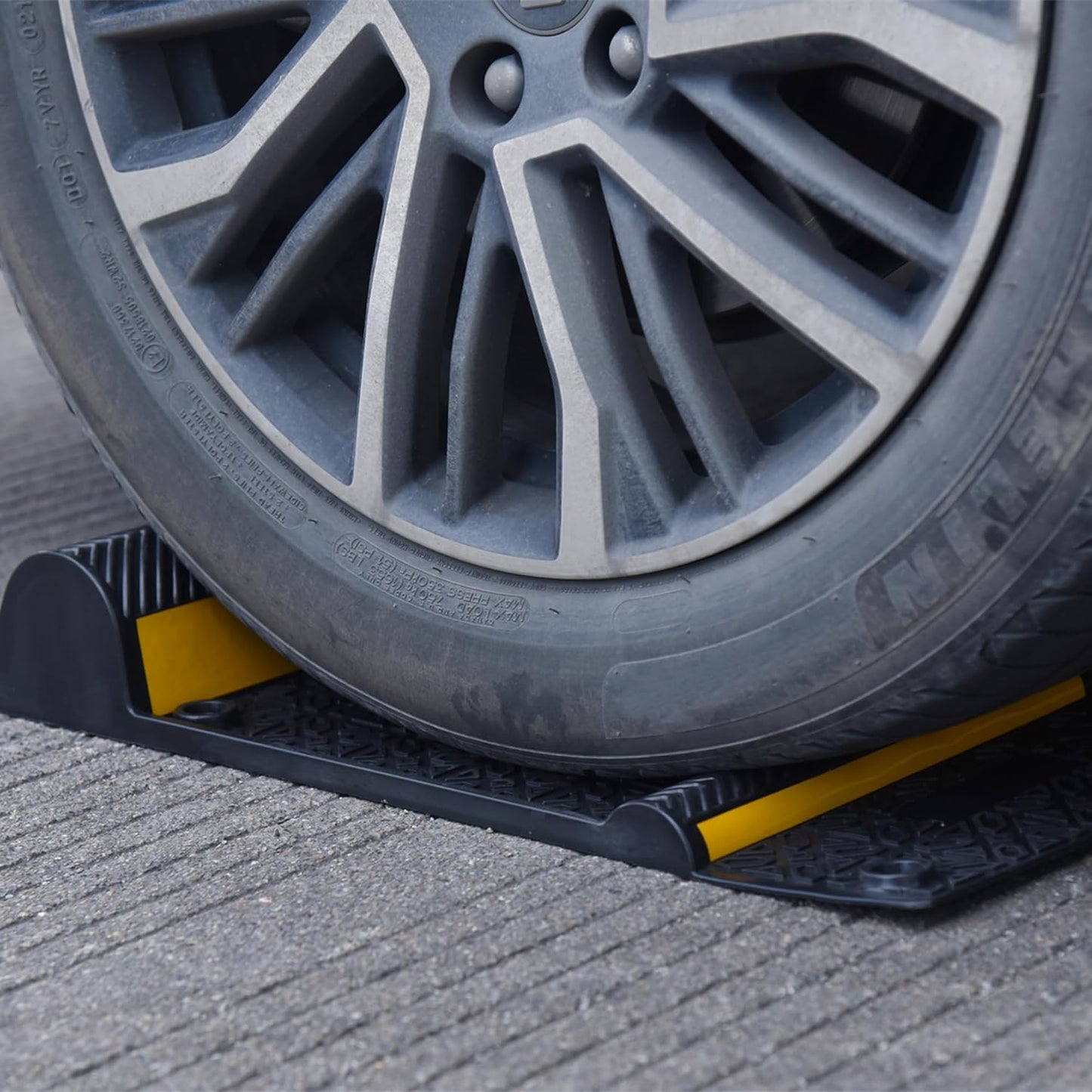 OrangeStar 8 Pack Parking Guide Mat, 21” Heavy Duty PU Wheel Stopper w/Reflective Stripe for Garage Vehicles, Indoor/Outdoor Use, Black